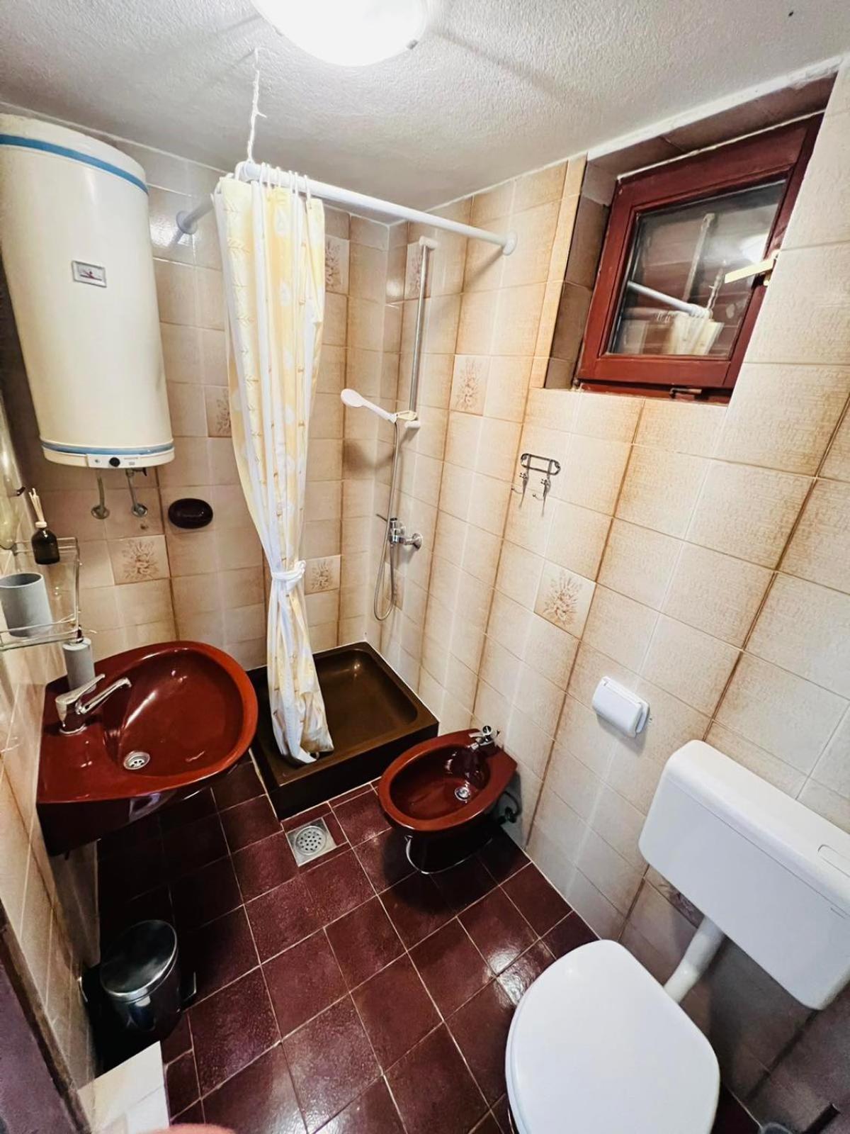Sea Breeze Apartments With Private Beach And Boat Anchorage Стара Новаля Номер фото