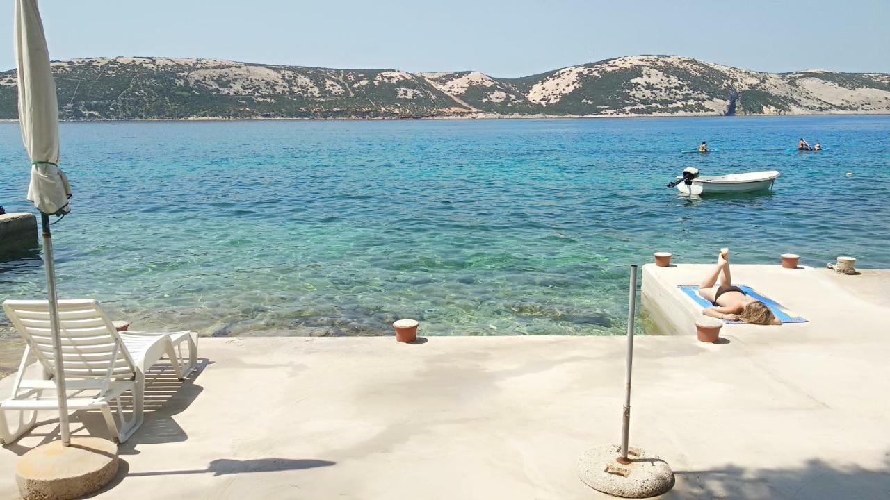 Sea Breeze Apartments With Private Beach And Boat Anchorage Стара Новаля Екстер'єр фото