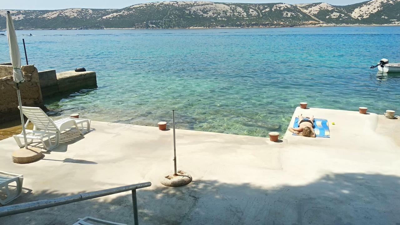 Sea Breeze Apartments With Private Beach And Boat Anchorage Стара Новаля Екстер'єр фото